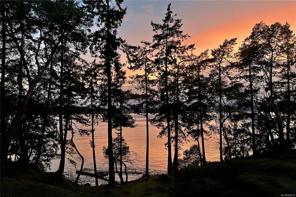 Photo 8 at 225 Sea Meadow Drive, Gabriola Island, Islands