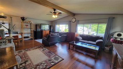 Photo 6 at 5 - 1536 Middle Road, Glentana, View Royal