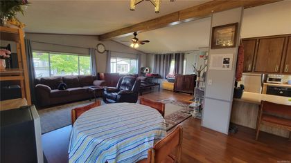 Photo 7 at 5 - 1536 Middle Road, Glentana, View Royal