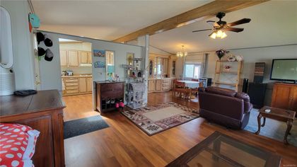 Photo 9 at 5 - 1536 Middle Road, Glentana, View Royal