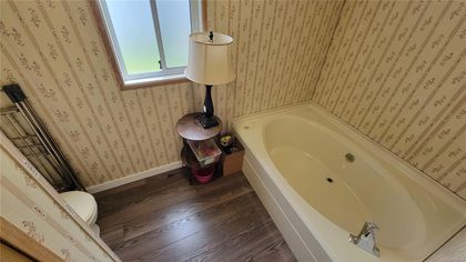 Photo 26 at 5 - 1536 Middle Road, Glentana, View Royal