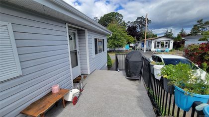 Photo 32 at 5 - 1536 Middle Road, Glentana, View Royal