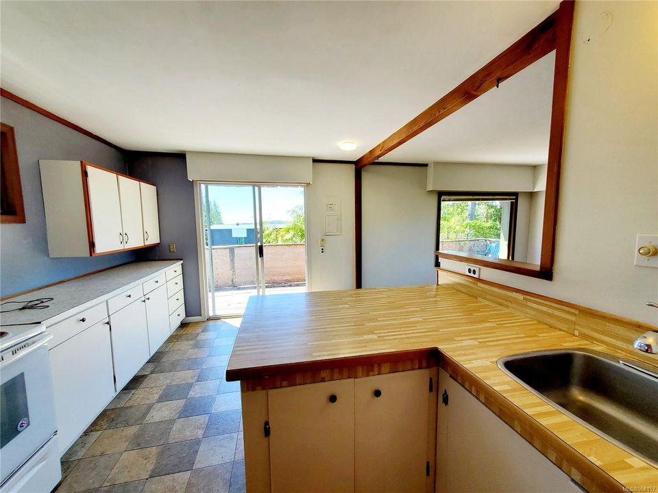 Photo 14 at 251 Campbell Street, Tofino, Port Alberni