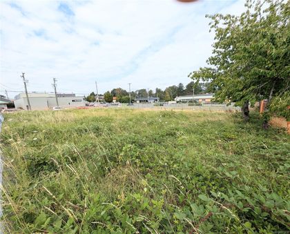 Photo 8 at 310 11th Street, Courtenay City, Comox Valley