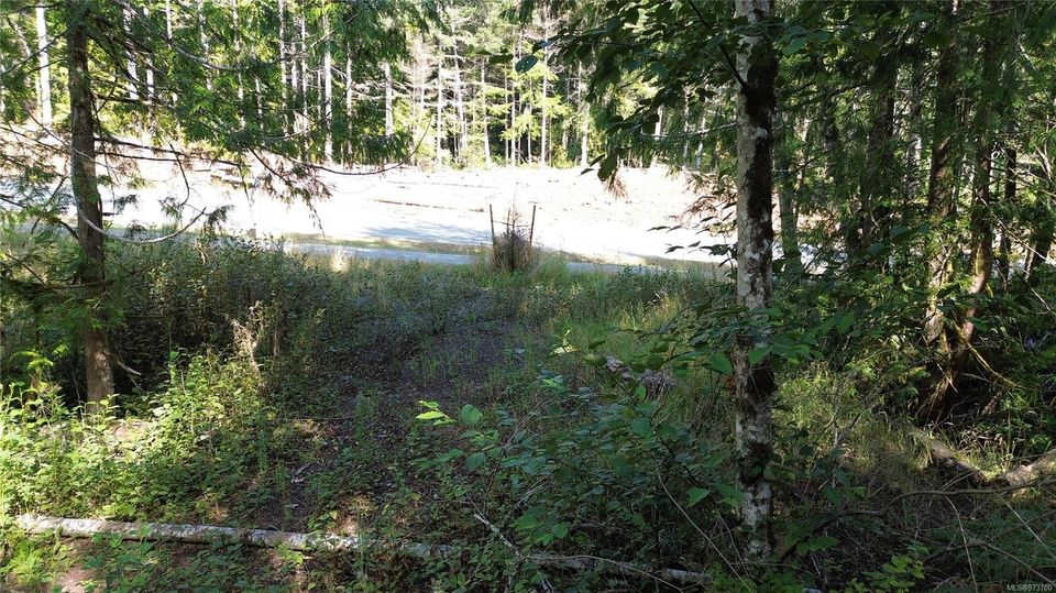 Photo 8 at 6891 Ridgecrest Road, Broomhill, Sooke