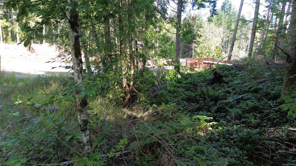 Photo 10 at 6891 Ridgecrest Road, Broomhill, Sooke