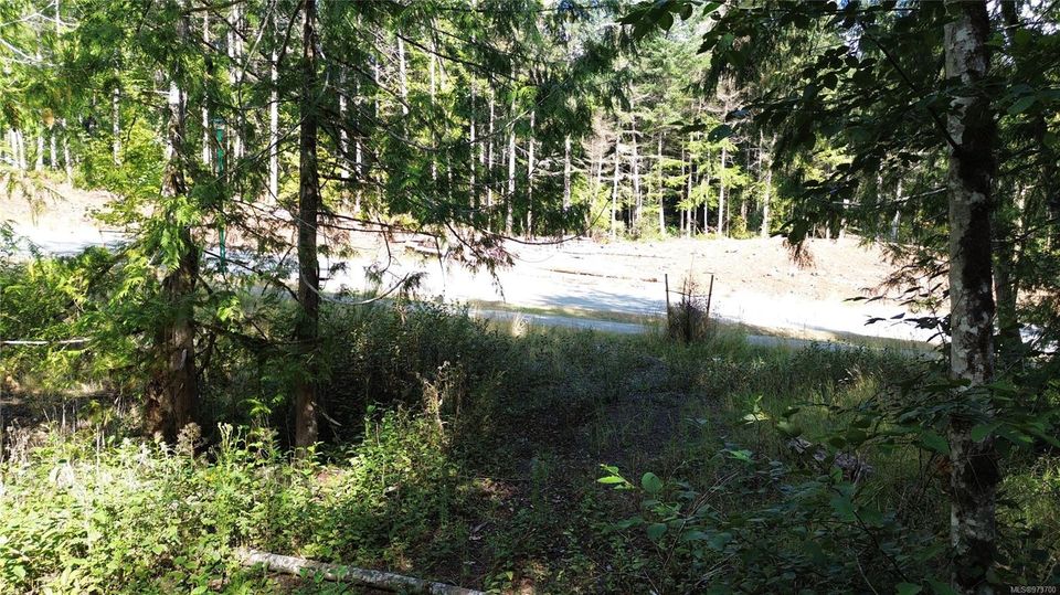 Photo 11 at 6891 Ridgecrest Road, Broomhill, Sooke