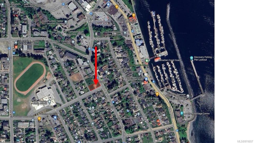 Photo 3 at 702 Alder Street, Campbell River Central, Campbell River