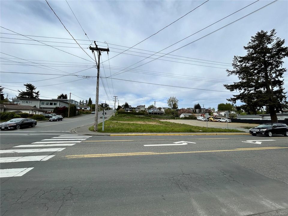 Photo 8 at 702 Alder Street, Campbell River Central, Campbell River