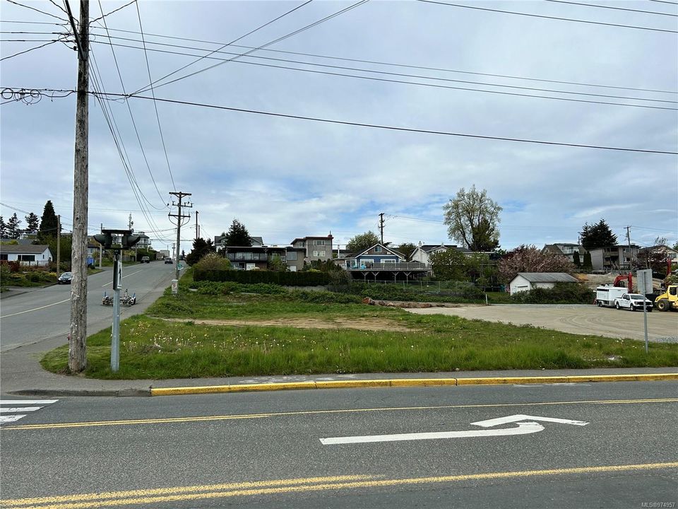Photo 9 at 702 Alder Street, Campbell River Central, Campbell River