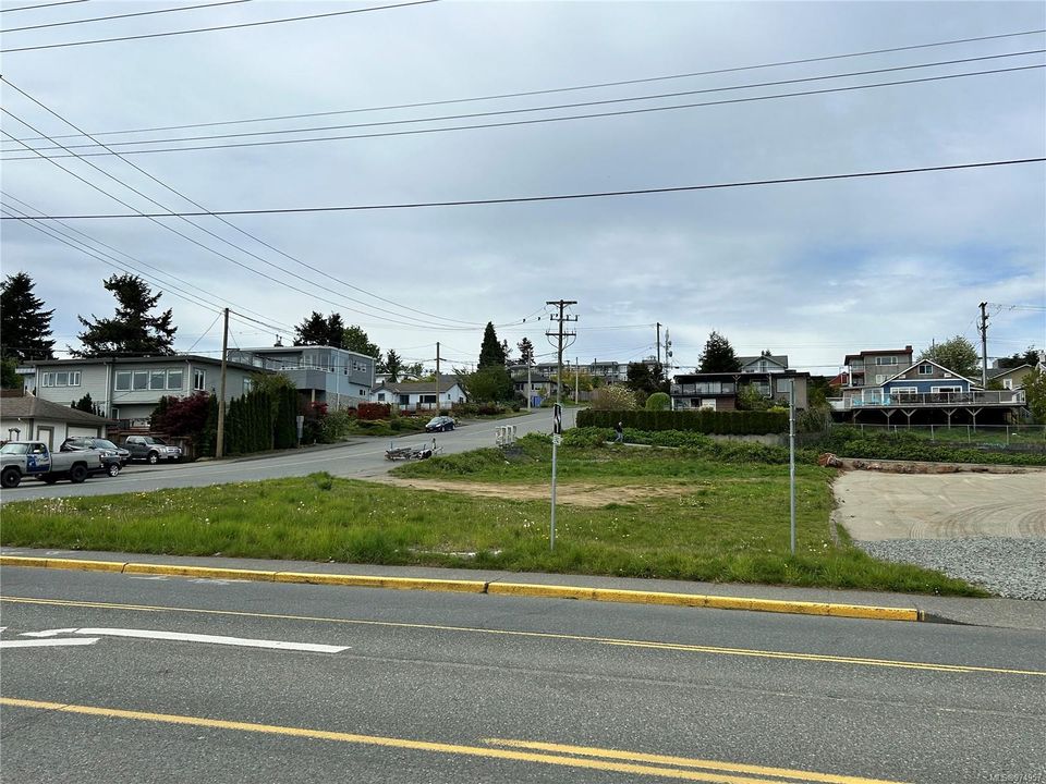 Photo 10 at 702 Alder Street, Campbell River Central, Campbell River
