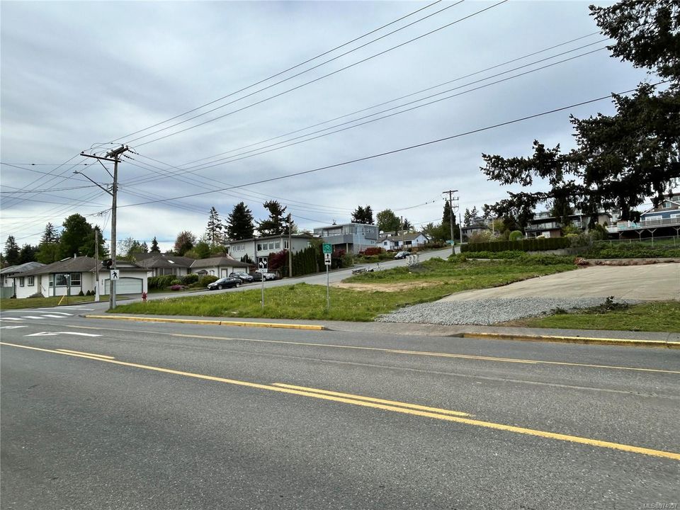Photo 12 at 702 Alder Street, Campbell River Central, Campbell River