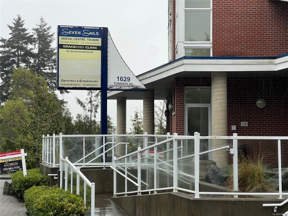 Photo 11 at 103 - 1629 Townsite Road, Central Nanaimo, Nanaimo