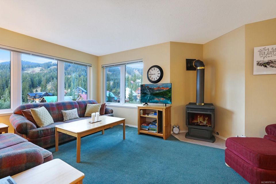 Photo 1 at 111 - 1320 Henry Road, Mt Washington, Comox Valley