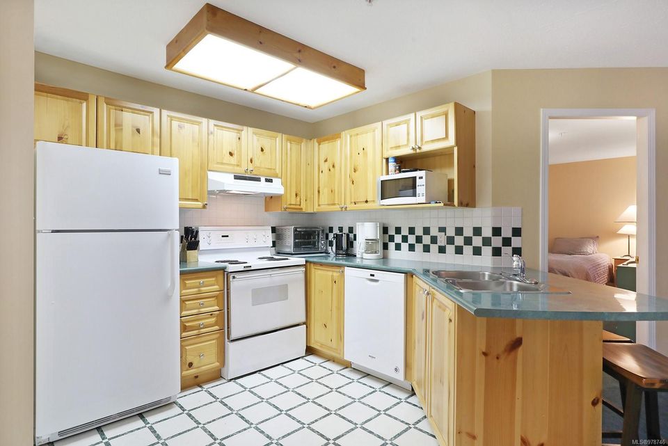 Photo 11 at 111 - 1320 Henry Road, Mt Washington, Comox Valley