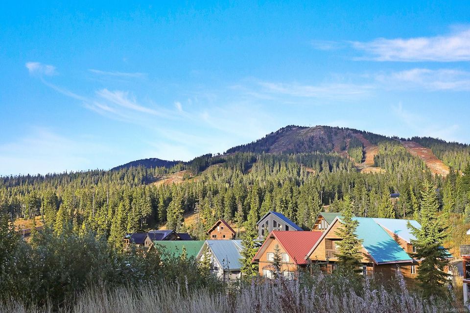 Photo 31 at 111 - 1320 Henry Road, Mt Washington, Comox Valley