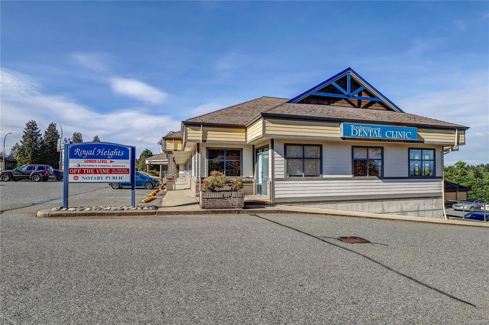 Photo 3 at 106 - 5070 Uplands Drive, North Nanaimo, Nanaimo