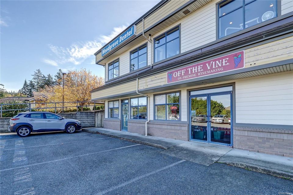 Photo 5 at 106 - 5070 Uplands Drive, North Nanaimo, Nanaimo