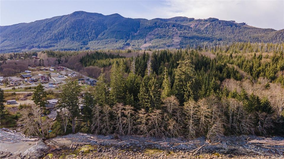 Photo 6 at 1198 Front Street, Salmon Beach, Port Alberni