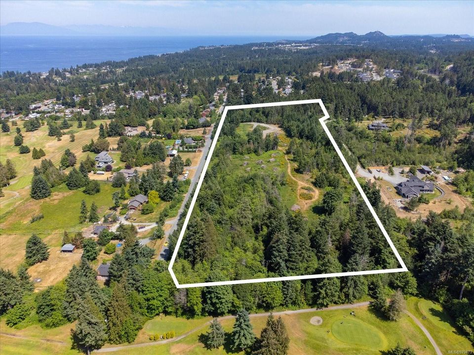 Photo 1 at 7555 Fernmar Road, Upper Lantzville, Nanaimo