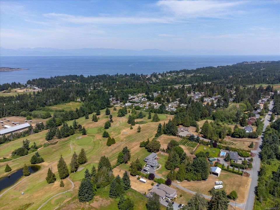 Photo 7 at 7555 Fernmar Road, Upper Lantzville, Nanaimo