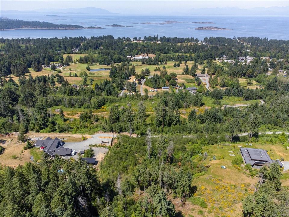 Photo 10 at 7555 Fernmar Road, Upper Lantzville, Nanaimo