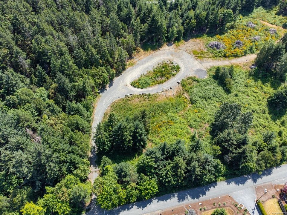 Photo 11 at 7555 Fernmar Road, Upper Lantzville, Nanaimo