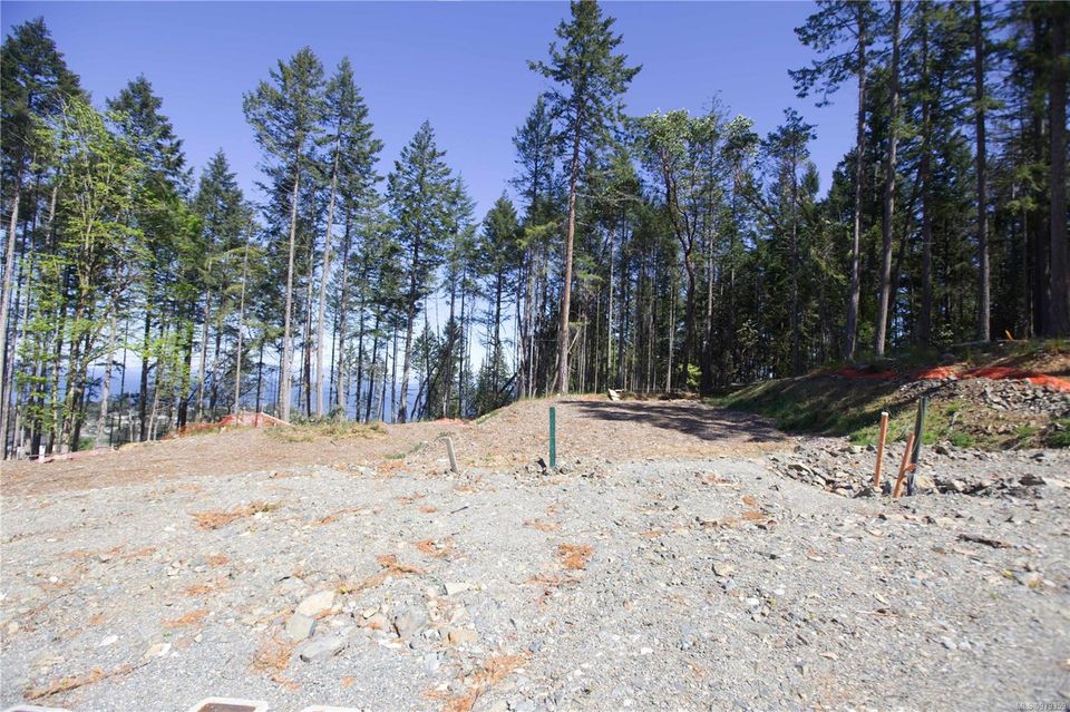 Photo 1 at 4610 Glen Oaks Drive, North Nanaimo, Nanaimo