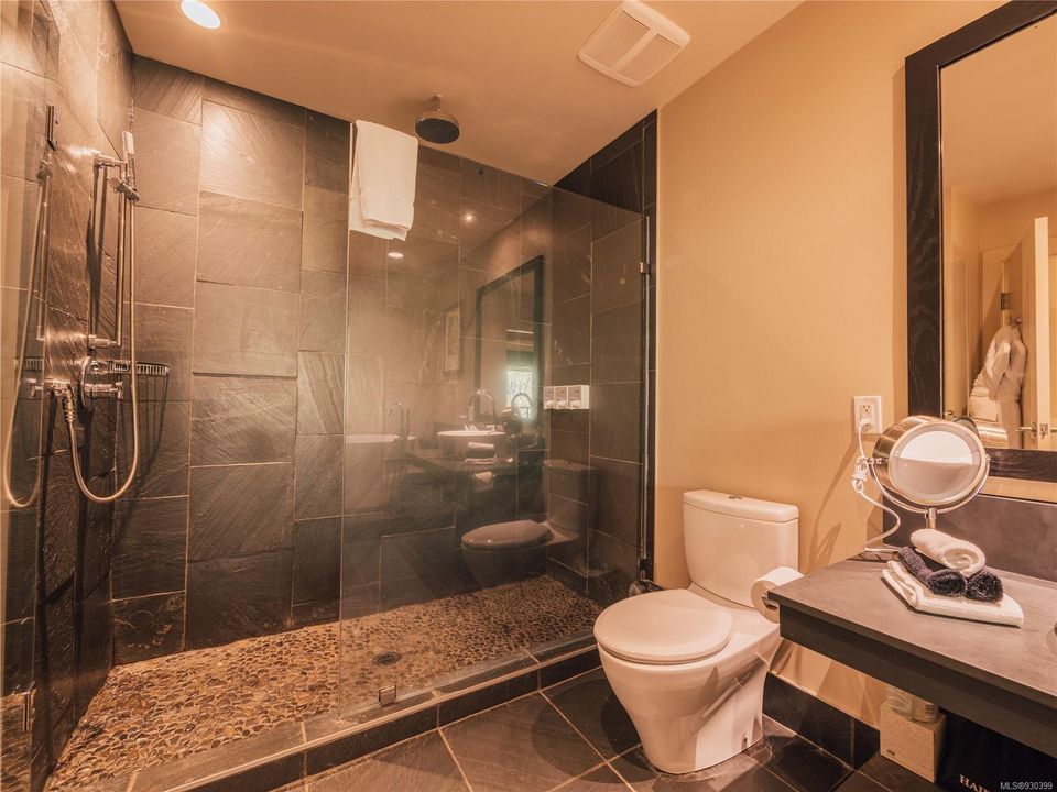 Photo 4 at 424 - 596 Marine Drive, Ucluelet, Port Alberni